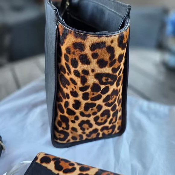 Kate Spade Black and Leopard Cat Tote with Wallet - Picture 4 of 9